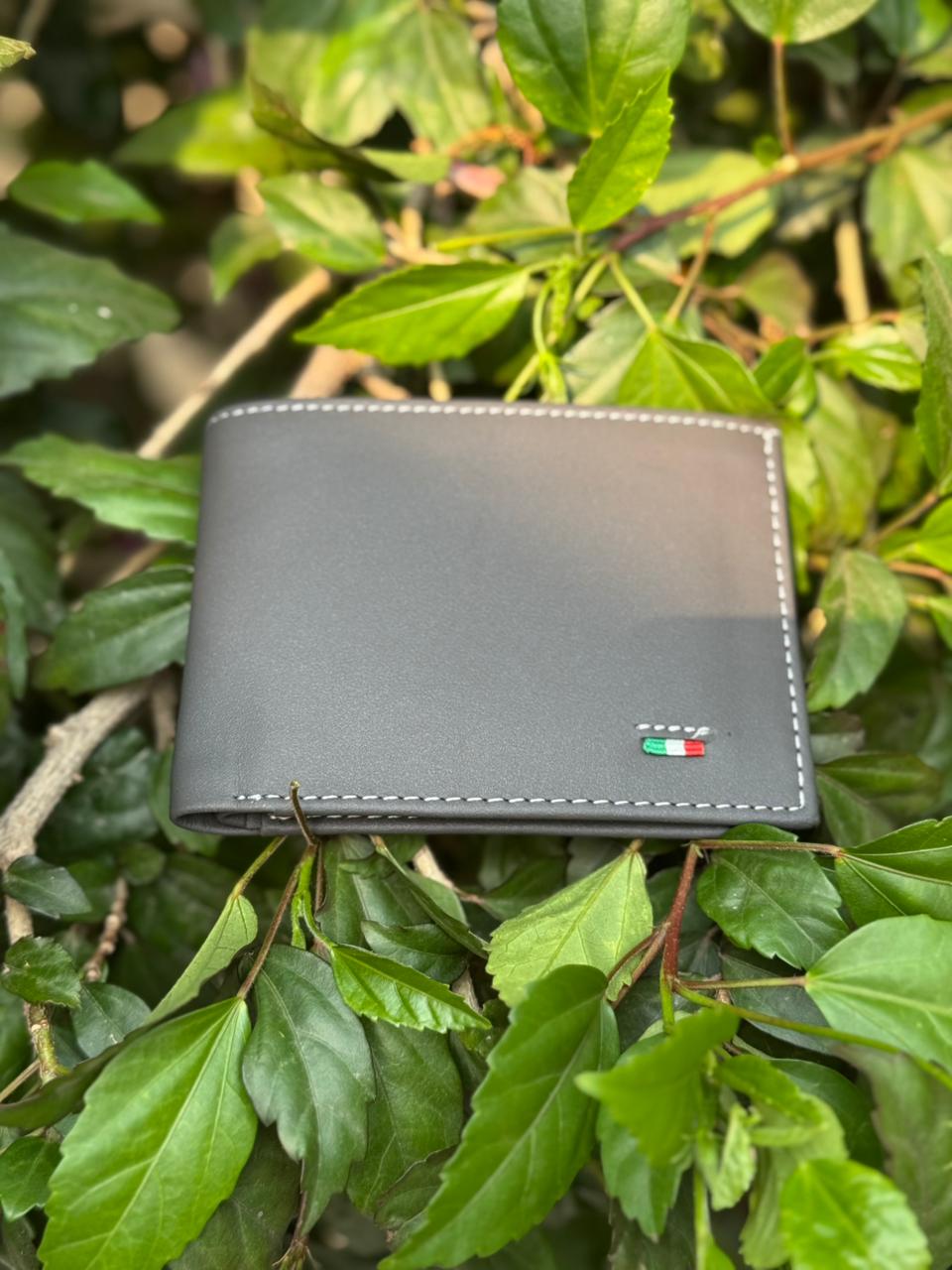 Urban Fold Gray Classic Wallet (Premium Leather )
